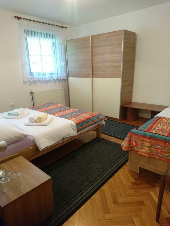 House Marijan Appartement Korana Buitenkant foto