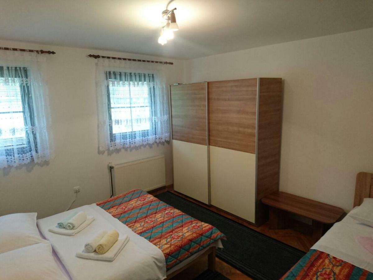 House Marijan Appartement Korana Buitenkant foto